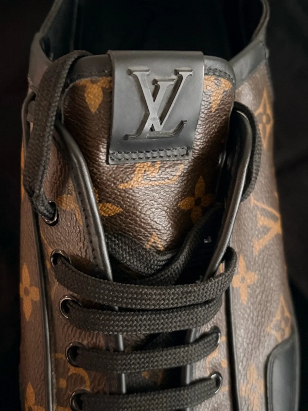 Louis Vuitton Brown Monogram Trainer with Black Trim - Picture 2 of 4